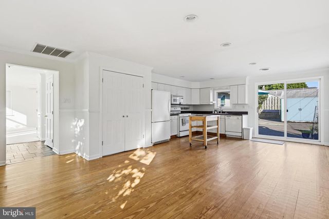 31 WYNDMOOR DR, Glenside, PA 19038