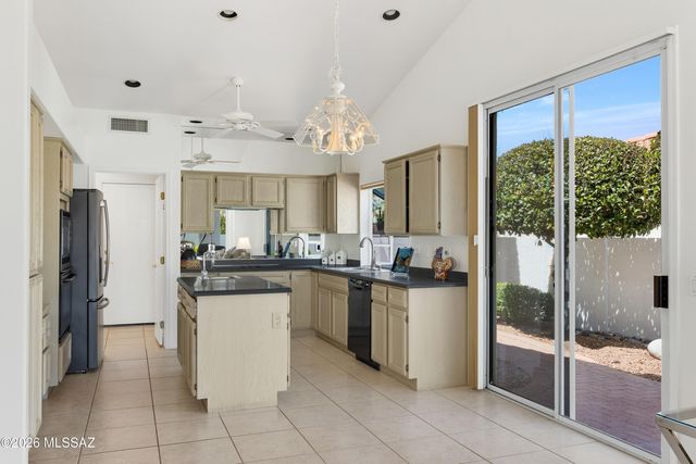 64201 E Santa Catalina Court, Tucson, AZ 85739