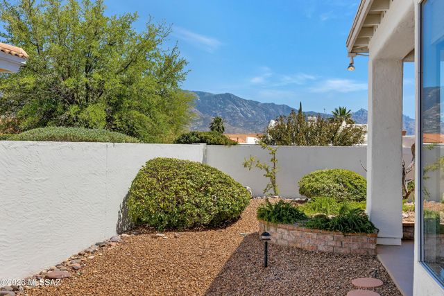 64201 E Santa Catalina Court, Tucson, AZ 85739