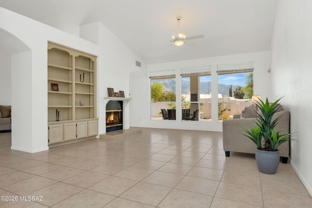 64201 E Santa Catalina Court, Tucson, AZ 85739