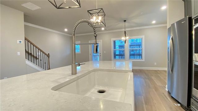 1040 Knoxboro Lane, Woodstock, GA 30188