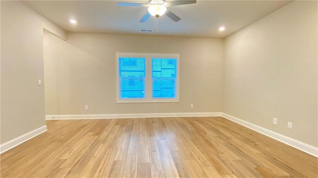 1040 Knoxboro Lane, Woodstock, GA 30188