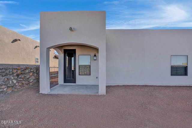 13886 Paseo Bosque Avenue, El Paso, TX 79928