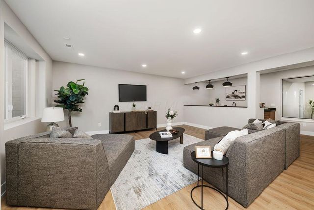 3163 S Dorchester Road, Columbus, OH 43221