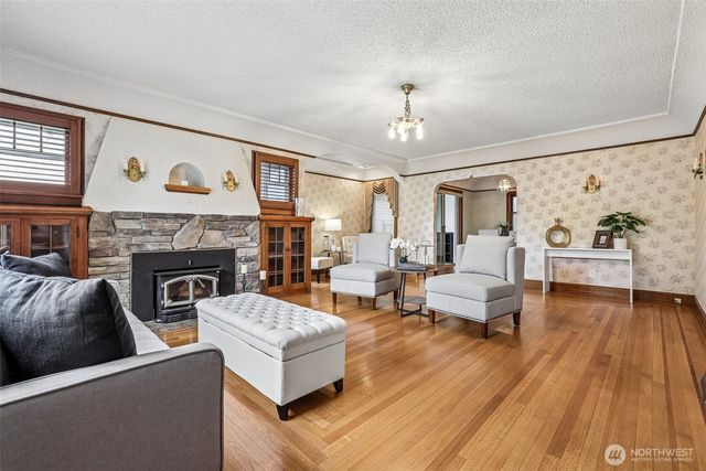 2542 S Cushman Avenue, Tacoma, WA 98405