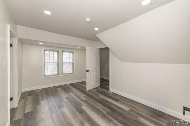 2471 Northland Avenue, St Louis, MO 63114