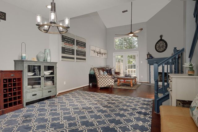 110 Wintergreen Trail, The Woodlands, TX 77382