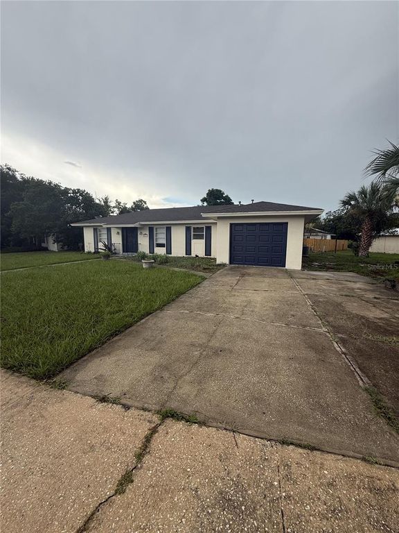 2011 KEYES LANE, Deltona, FL 32738