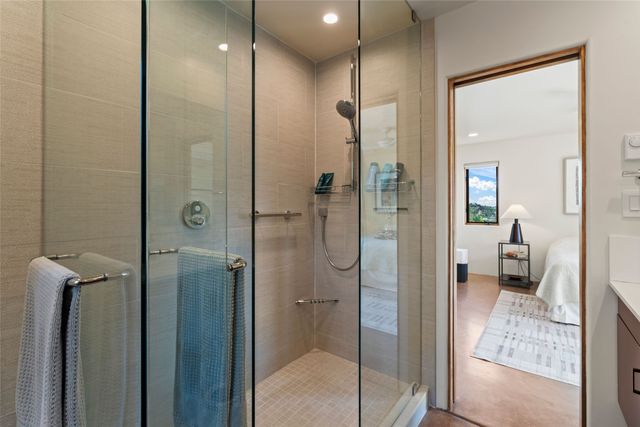 1014 Sierra Del Norte, Santa Fe, NM 87501