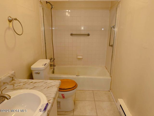 71C White Street 71C, Eatontown, NJ 07724