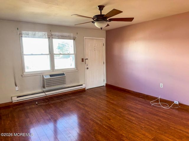 71C White Street 71C, Eatontown, NJ 07724
