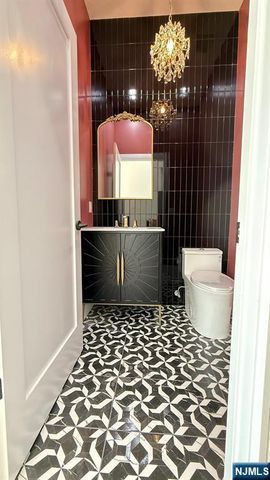 24 Peterson Road, Wayne, NJ 07470