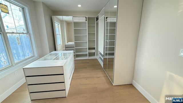 24 Peterson Road, Wayne, NJ 07470