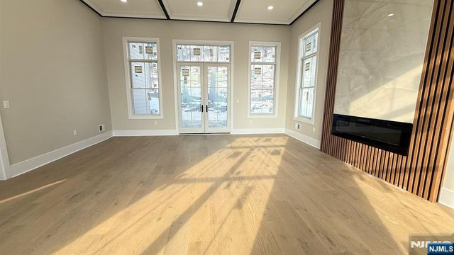 24 Peterson Road, Wayne, NJ 07470