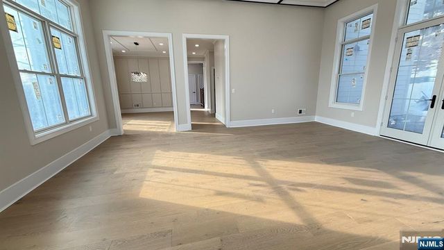 24 Peterson Road, Wayne, NJ 07470