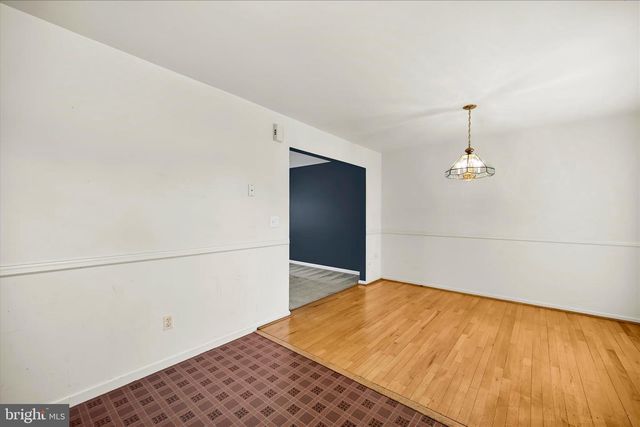 48 PENNWICK DR, Lititz, PA 17543