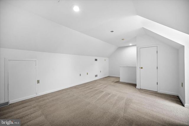 48 PENNWICK DR, Lititz, PA 17543