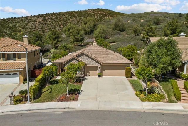 30127 Galbreth Court, Castaic, CA 91384