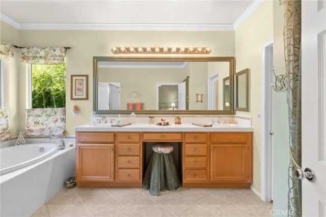 30127 Galbreth Court, Castaic, CA 91384