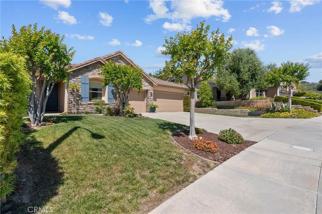 30127 Galbreth Court, Castaic, CA 91384
