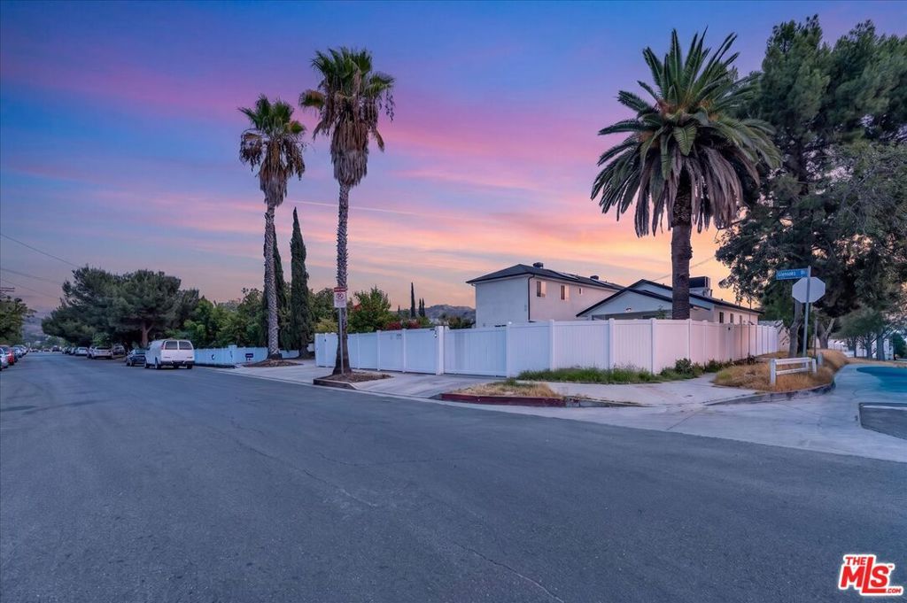 11018 Olinda Street, Sun Valley, CA 91352 — exterior
