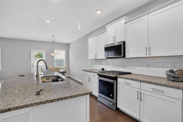 616 Blue Ash Court, Mcdonough, GA 30253