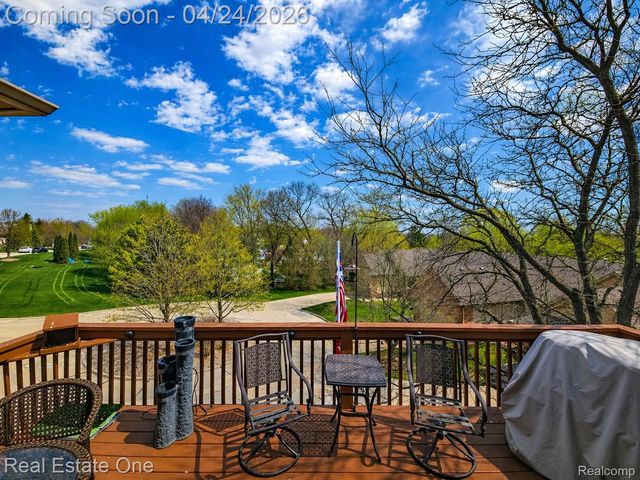846 Ridgeside Drive, Milford Village, MI 48381