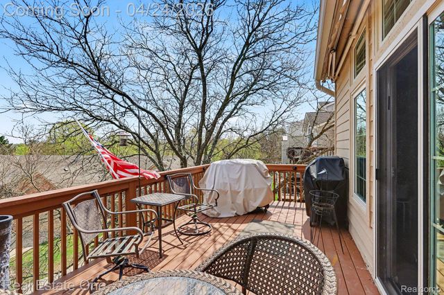 846 Ridgeside Drive, Milford Village, MI 48381