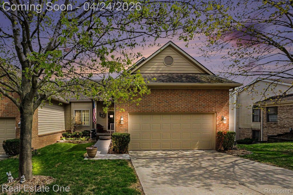 846 Ridgeside Drive, Milford Village, MI 48381