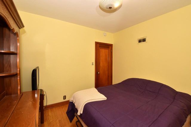 5132 W Townsend STREET, Milwaukee, WI 53216