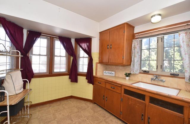 5132 W Townsend STREET, Milwaukee, WI 53216