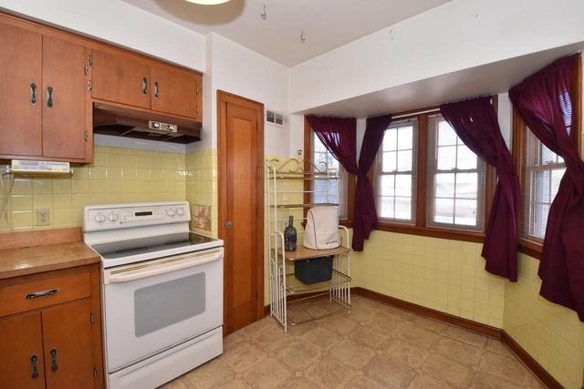 5132 W Townsend STREET, Milwaukee, WI 53216