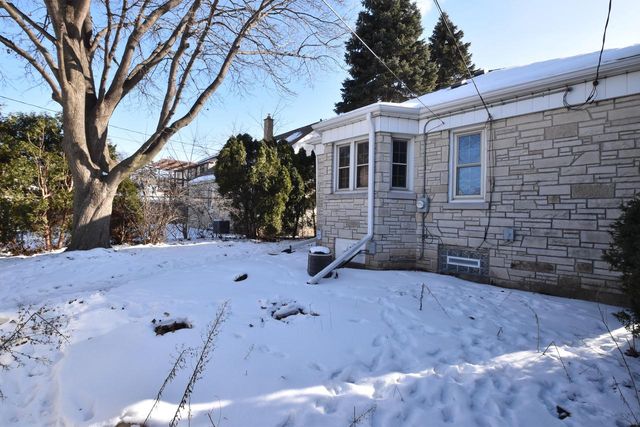 5132 W Townsend STREET, Milwaukee, WI 53216