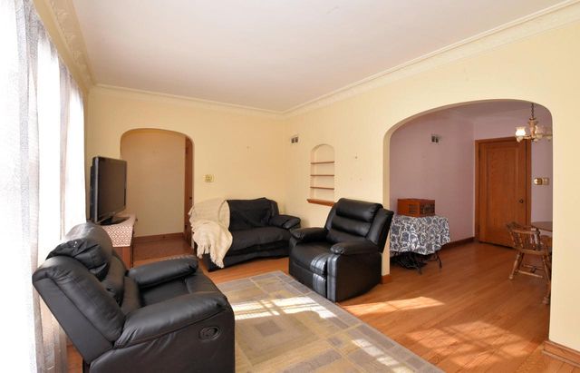 5132 W Townsend STREET, Milwaukee, WI 53216