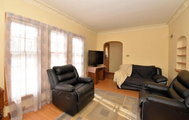 5132 W Townsend STREET, Milwaukee, WI 53216