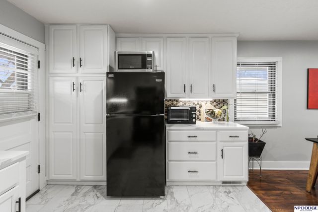 5902 S 50th Street, Omaha, NE 68117