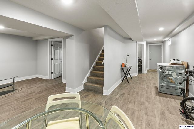 5902 S 50th Street, Omaha, NE 68117