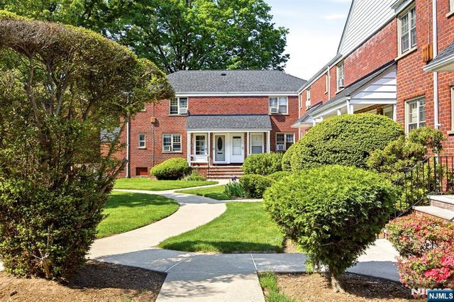 1241 Anderson 19, Fort Lee, NJ 07024