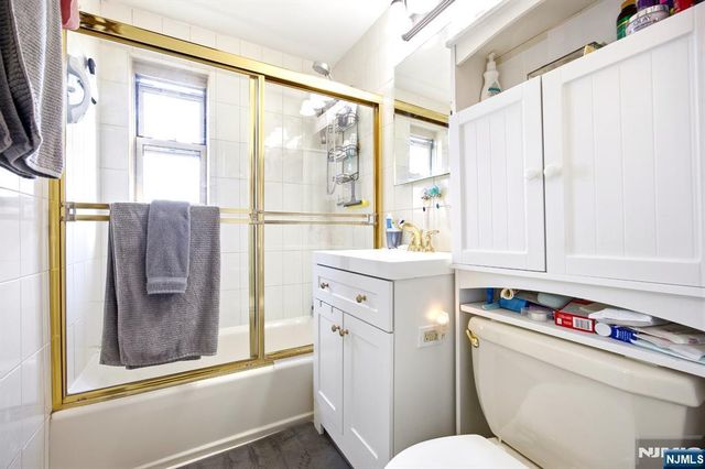 1241 Anderson 19, Fort Lee, NJ 07024