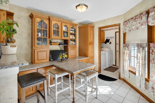 142 Killarney Drive, Niskayuna, NY 12309