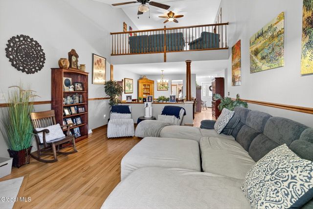 142 Killarney Drive, Niskayuna, NY 12309