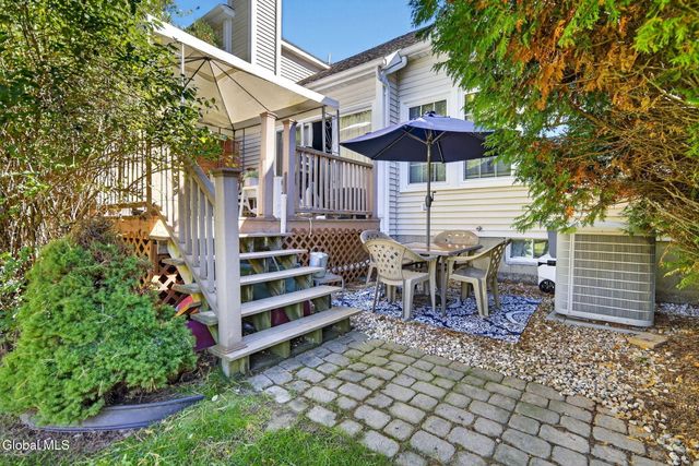 142 Killarney Drive, Niskayuna, NY 12309