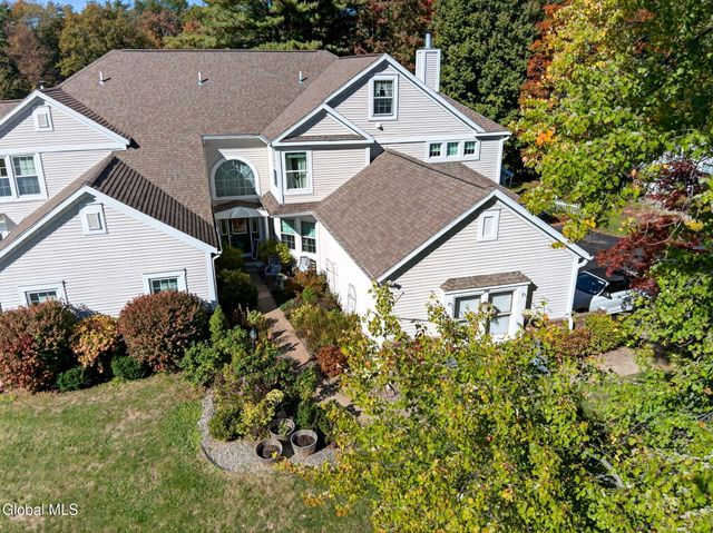 142 Killarney Drive, Niskayuna, NY 12309