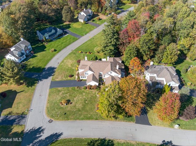 142 Killarney Drive, Niskayuna, NY 12309