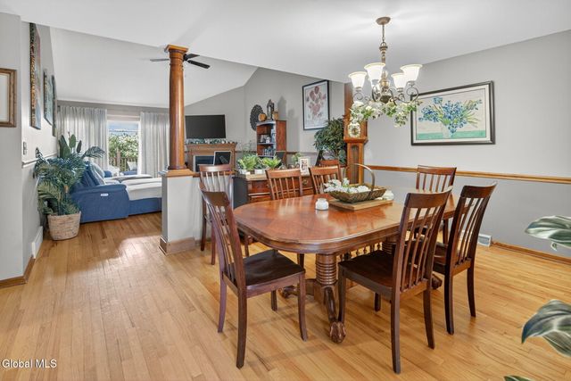 142 Killarney Drive, Niskayuna, NY 12309