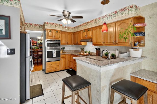 142 Killarney Drive, Niskayuna, NY 12309