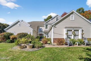 142 Killarney Drive, Niskayuna, NY 12309