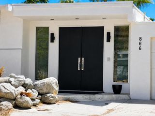 866 N Topaz Circle, Palm Springs, CA 92262