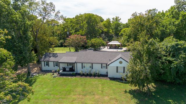 5723 Cloverland Dr, Brentwood, TN 37027