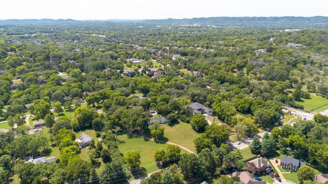 5723 Cloverland Dr, Brentwood, TN 37027